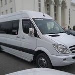 фото Аренда автобуса, Заказ микроавтобуса- Свадьба, вахтовые перевозки- работников, природа, перевозки больных.